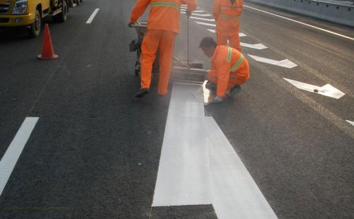 人民路街道丙烯酸标线涂料