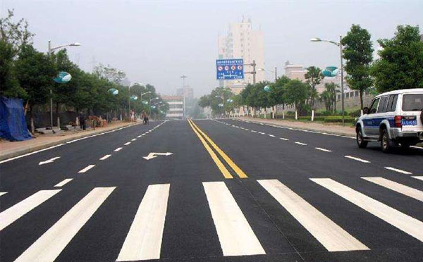 人民路街道标线